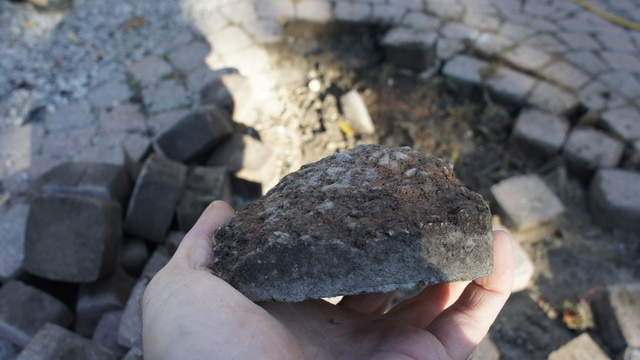Mushroom stone